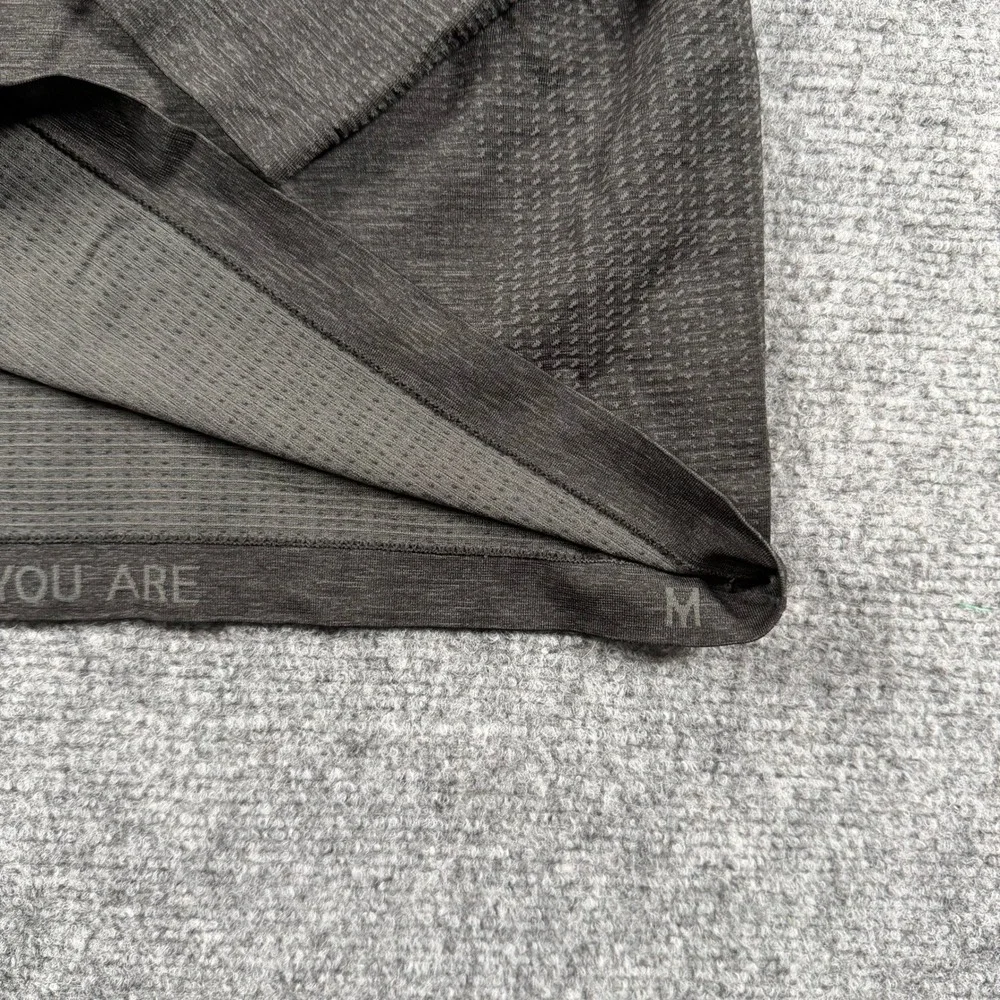 Lululemon Metal Vent Tech 1/2 Zip Mens M Grey CAA Hockey Pullover Activewear